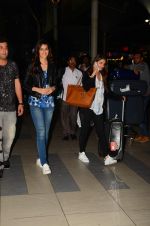 Kriti Sanon, Varun Sharma snapped at airport on 28th Oct 2015